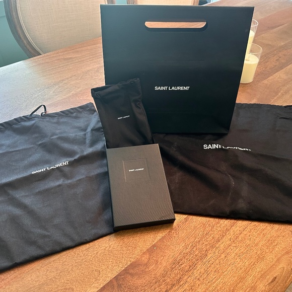 Saint Laurent dust bags and box - Picture 1 of 4